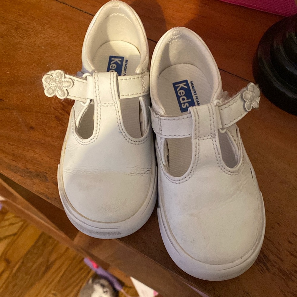 Size 9 keds Daphne sneakers